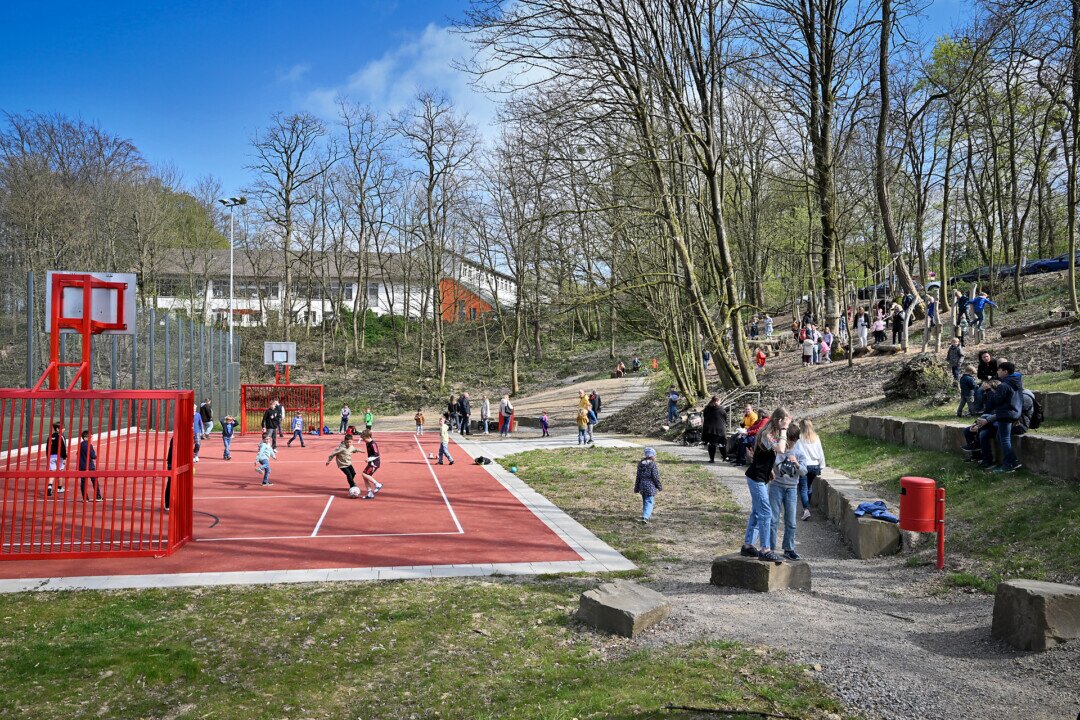 Spielplatz Talburgstraße – Bild 1