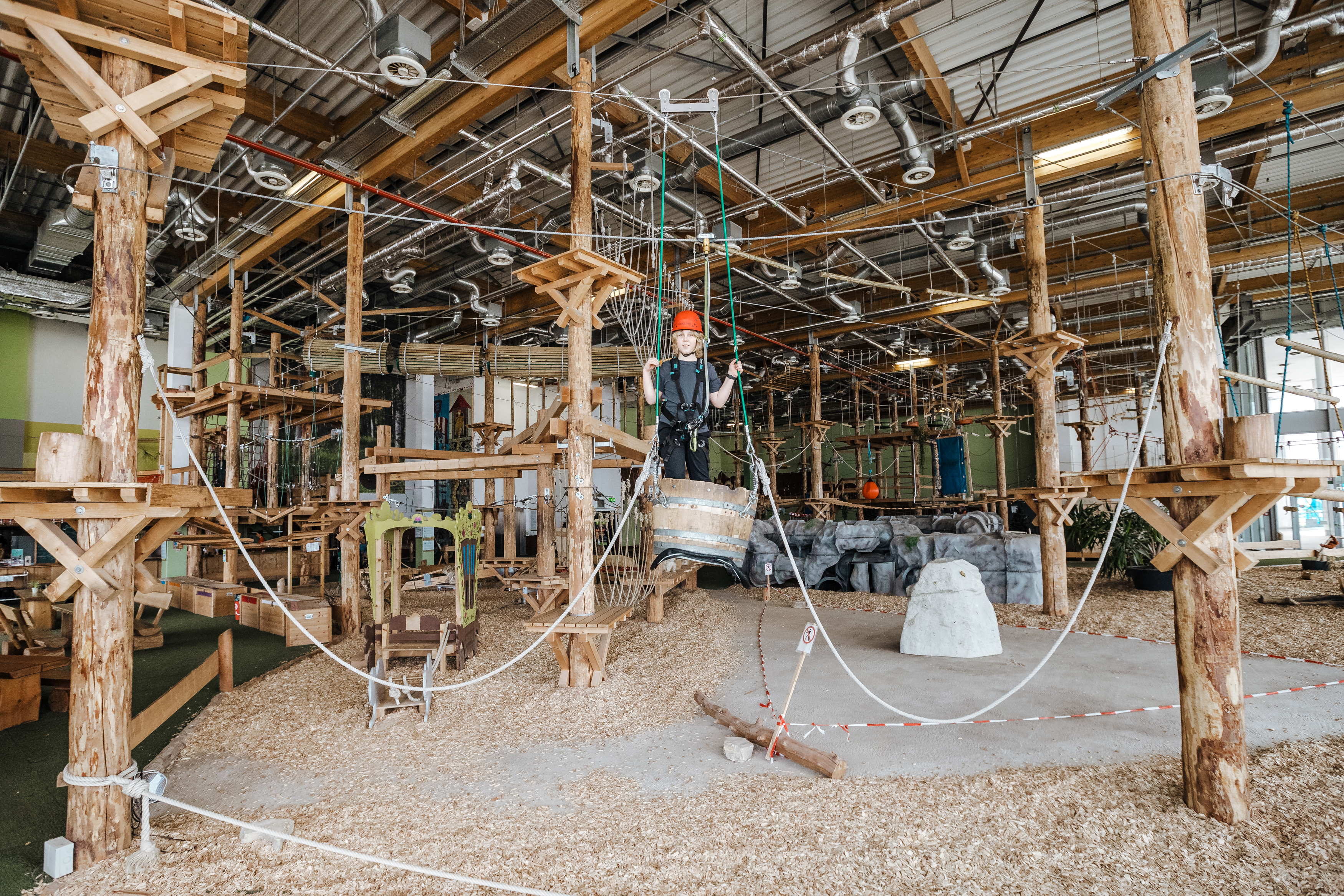 Indoor Kletterwald – Bild 4