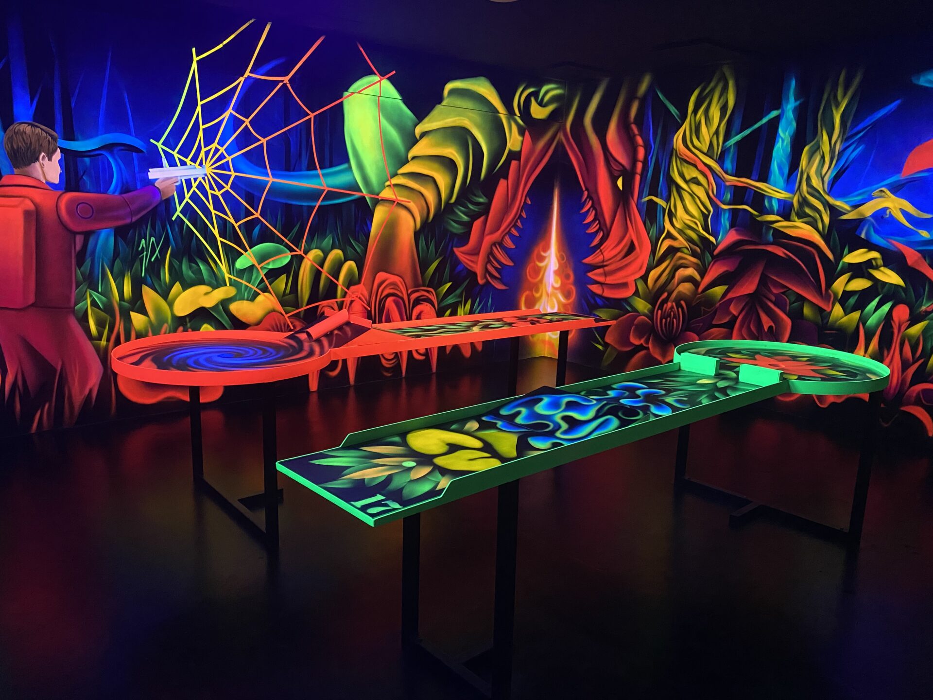 3D Schwarzlicht Pit-Pat Minigolf - Golffieber Bonn-Mitte – Bild 6