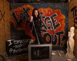 The Shatter House – Bild 2