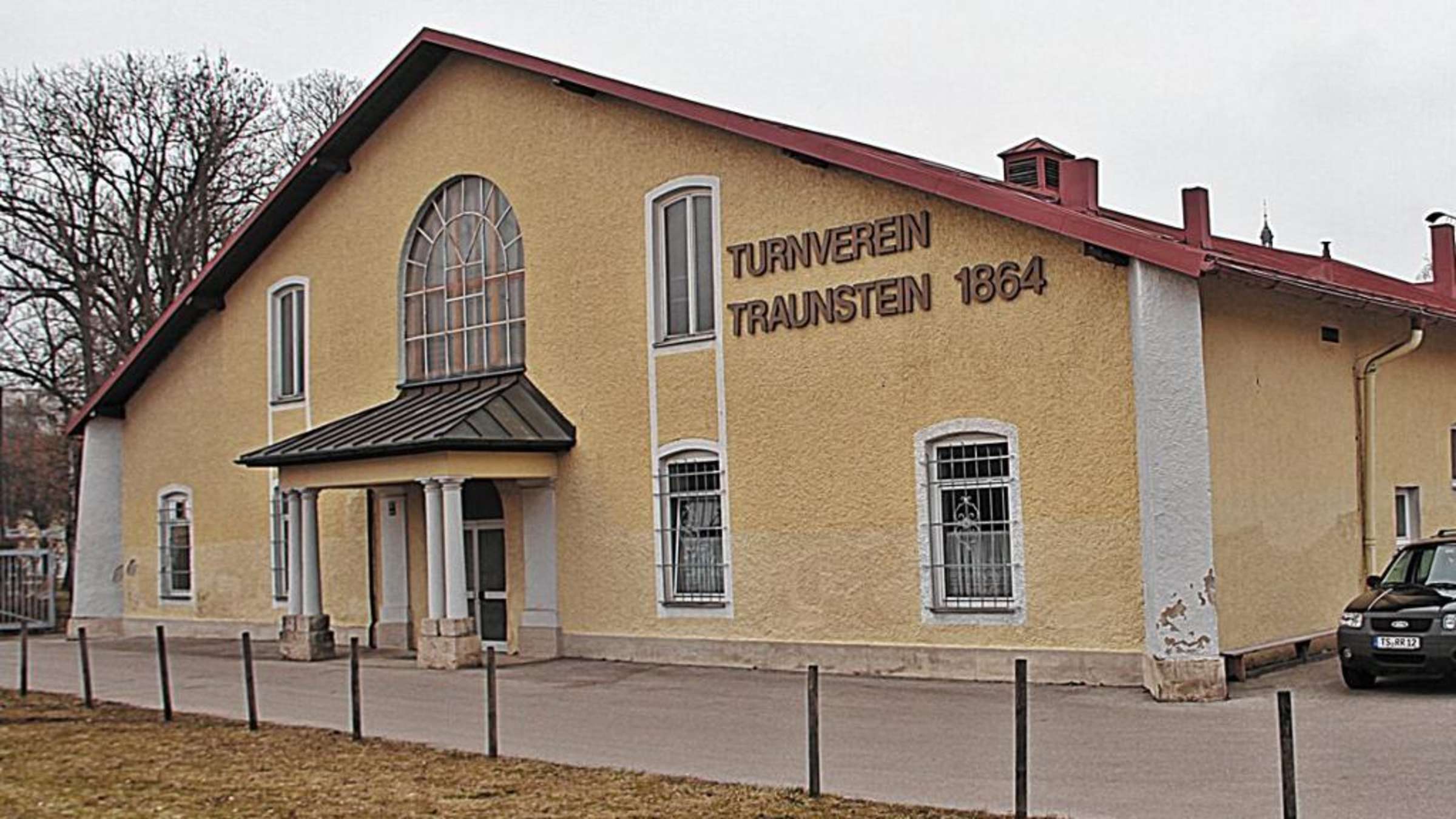 Sportverein Erlstätt Turnhalle – Bild 2