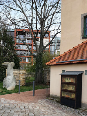 Bücherschrank – Bild 5