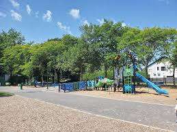 Deschamps Park – Bild 1