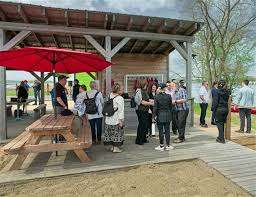 Deschamps Park – Bild 4