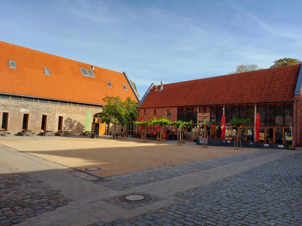 Bürgerzentrum Nippes Altenberger Hof – Bild 1