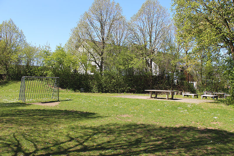 Bolzplatz – Bild 5
