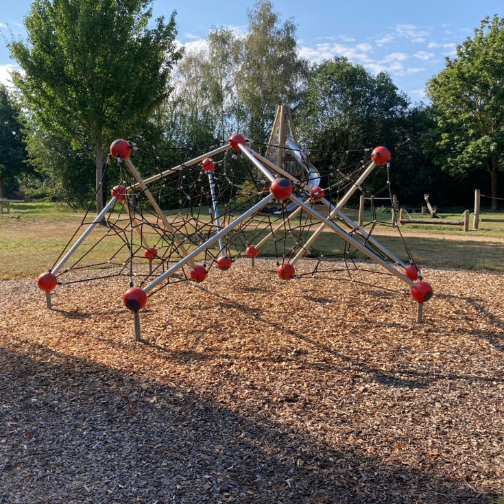 Spielplatz Luitsenfeld/im Jubiläumsgarten – Bild 2