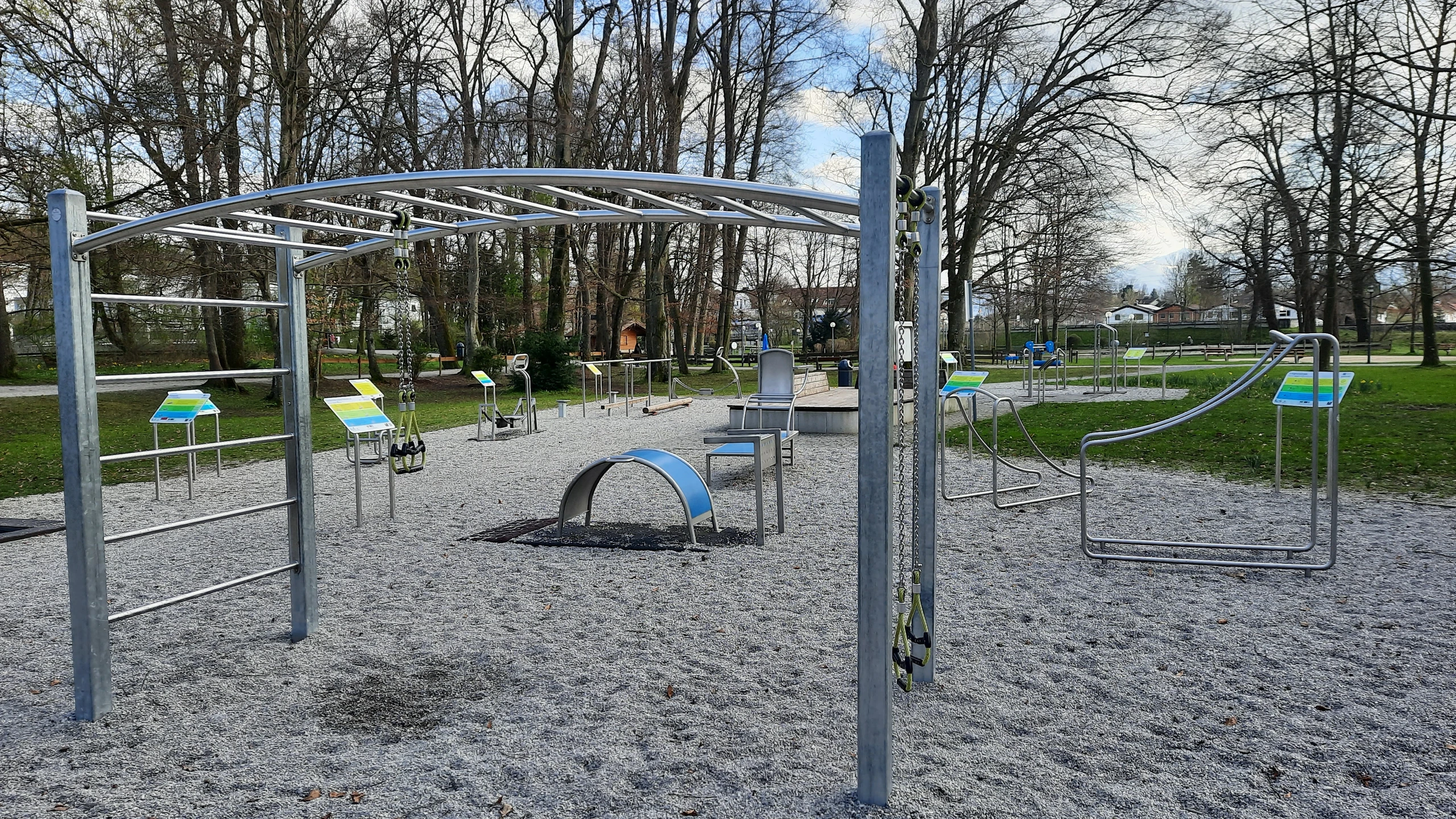 Bewegungspark/Mehrgenerationenpark – Bild 6