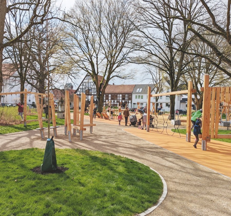 Spielplatz / Am Plan – Bild 2