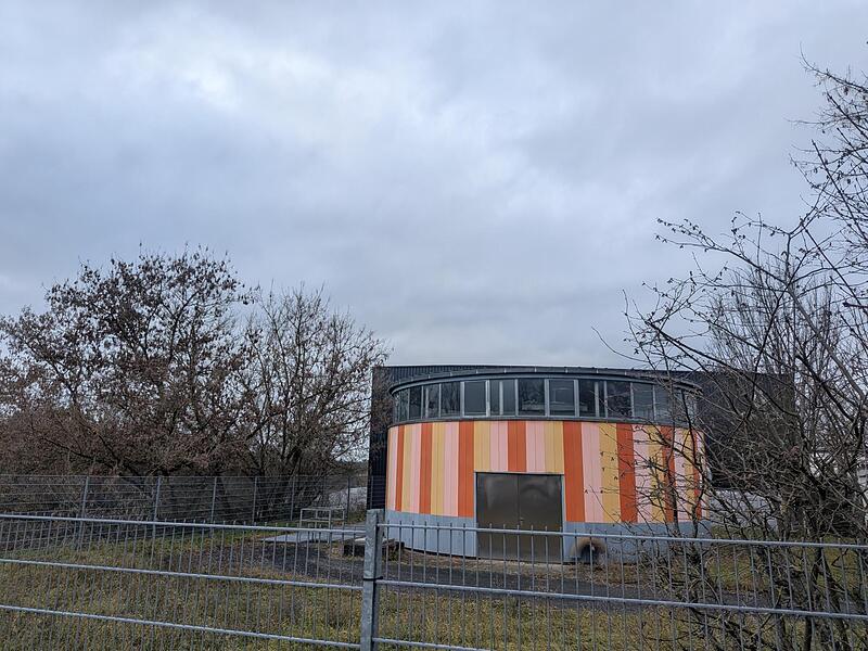 Spielplatz – Bild 1