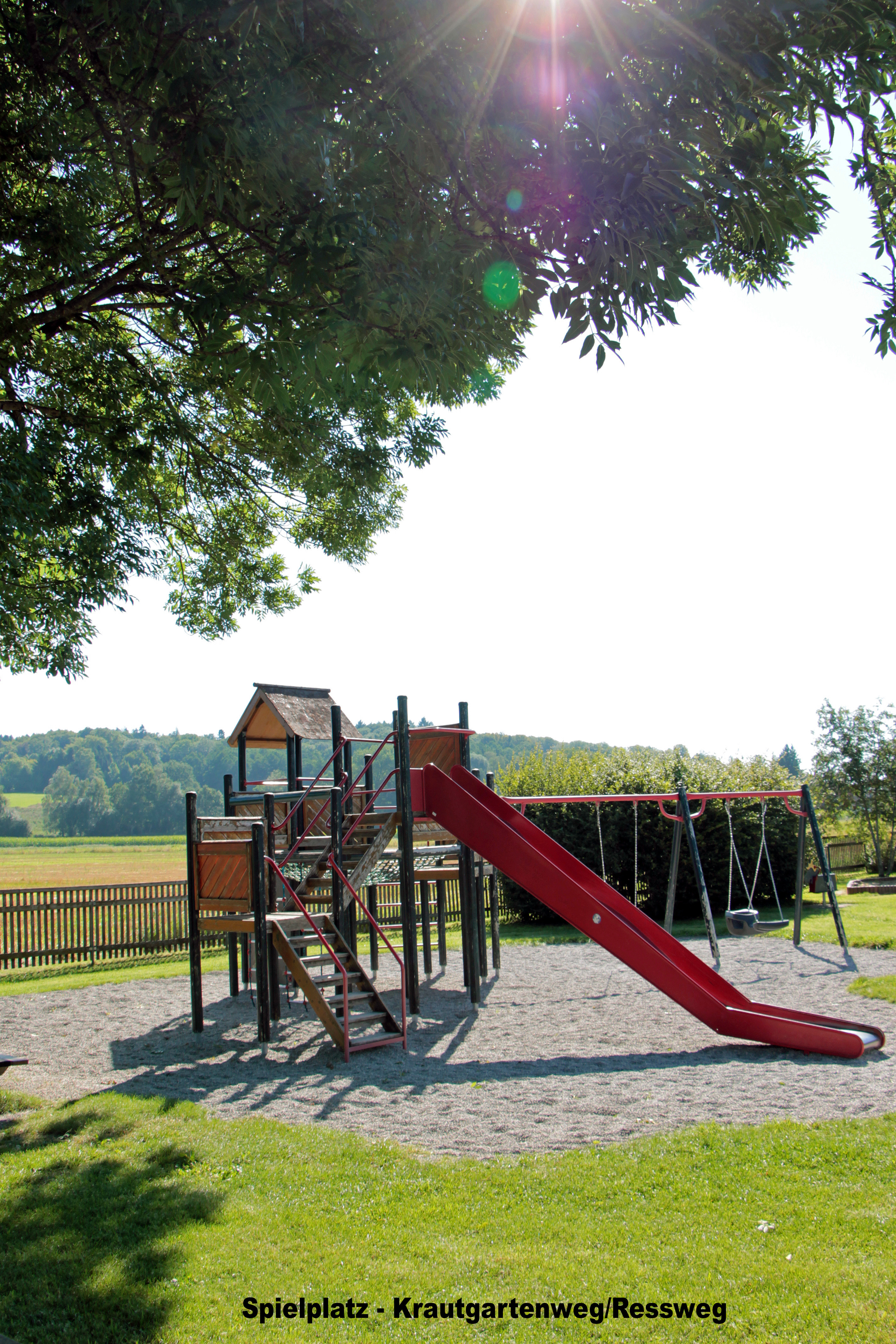 Kinderspielplatz – Bild 1