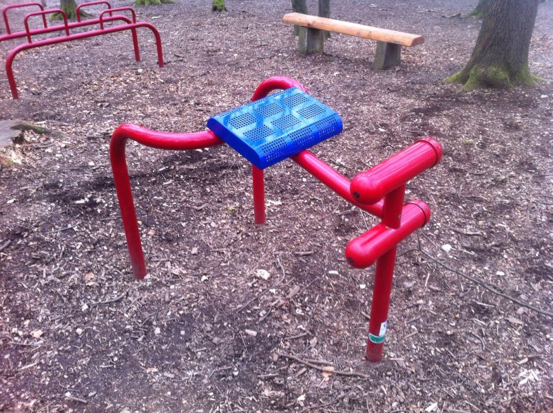 Spielplatz und Fitnessparcour Am Häusling – Bild 3