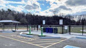 Mackenzie Glen District Park Off-Leash Dog Park – Bild 2