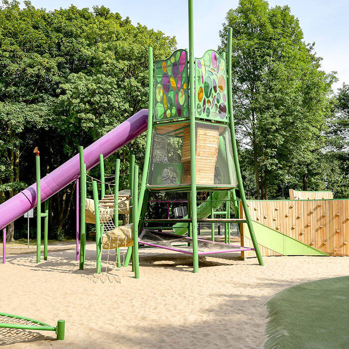 Spielplatz – Bild 1