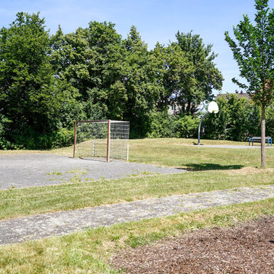 Spiel- und Bolzplatz Bertelsdorf Christenstraße – Bild 6