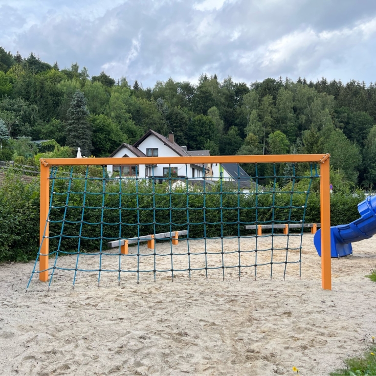 Spielplatz im Park – Bild 5