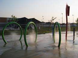 Linden Woods Community Center Spray Pad – Bild 3