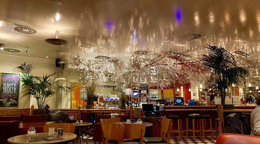 Cafe & Bar Celona Wolfsburg – Bild 1