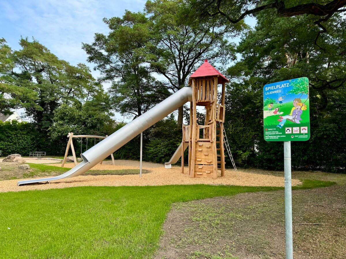 Spielplatz Lilienweg – Bild 1