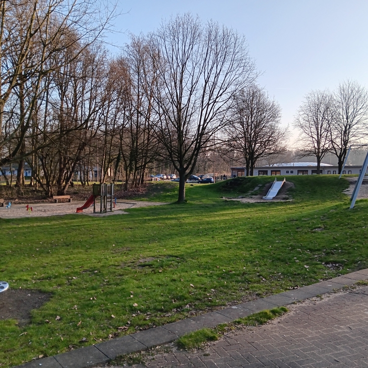 Spielplatz – Bild 4