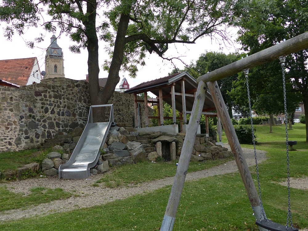 Spielplatz Alter Friedhof – Bild 1