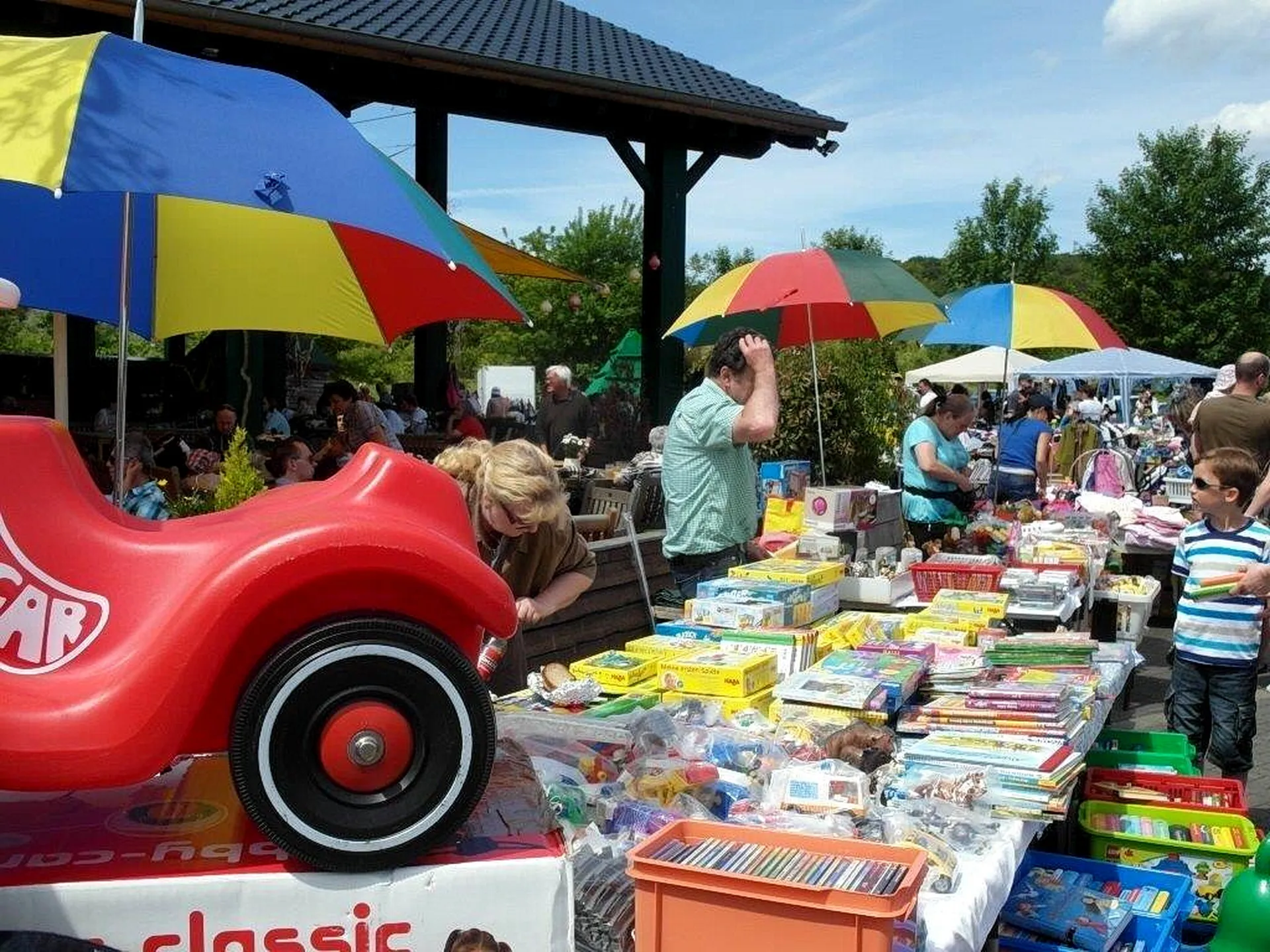 Kindersachen Flohmarkt Grafenwöhr – Bild 6