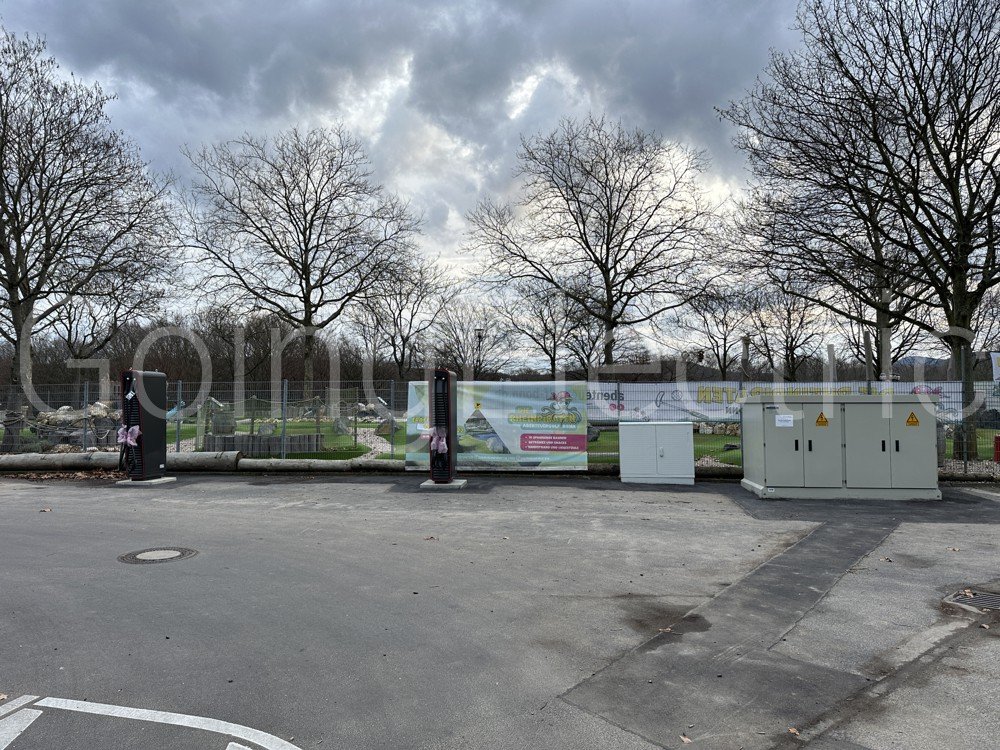 Parkplatz Rheinaue – Bild 1
