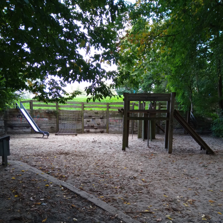 Spielplatz Spitzwegstraße – Bild 2