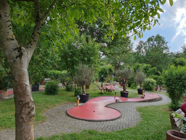 Minigolf - Freizeitanlage – Bild 3