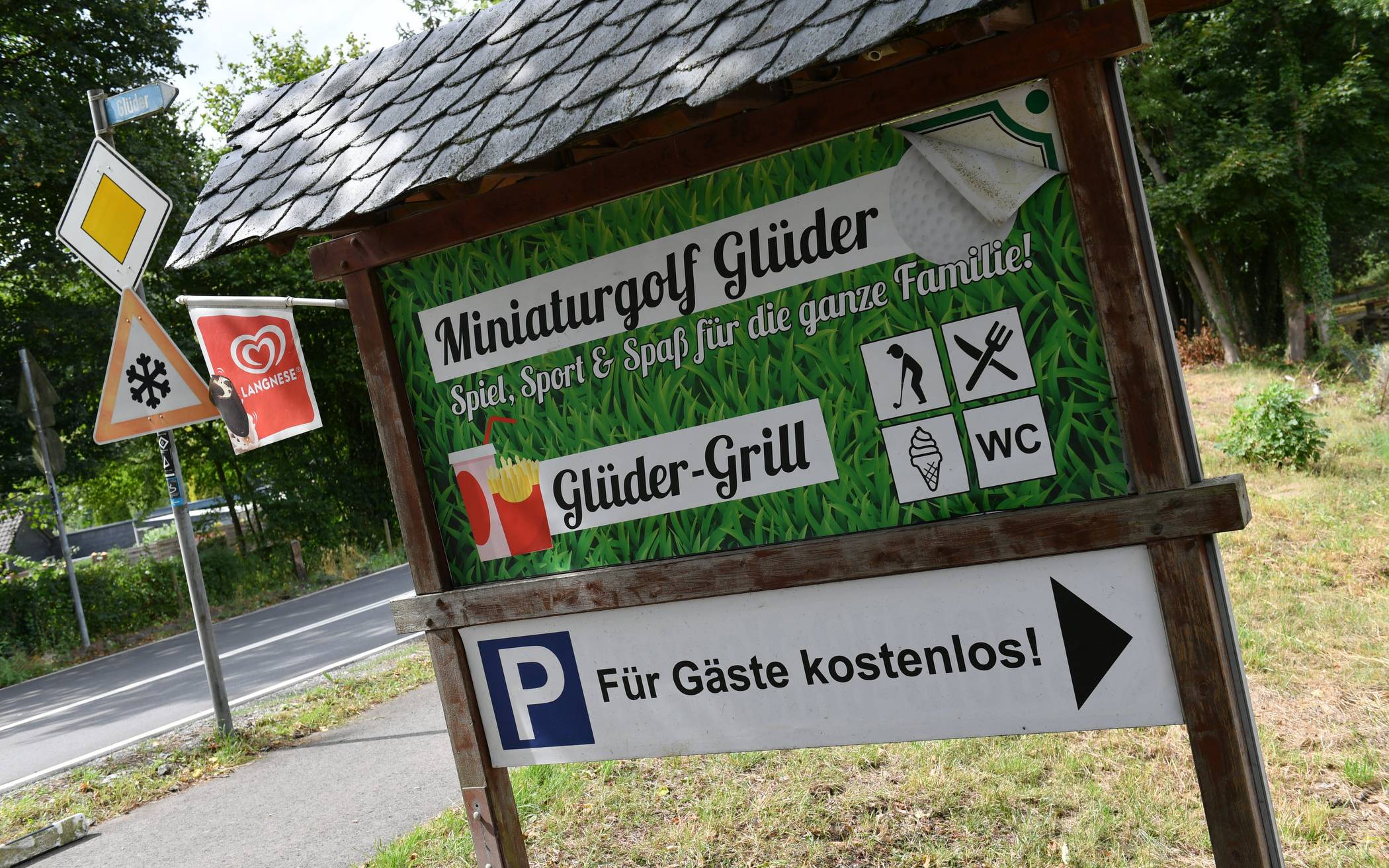 Miniaturgolf-Glüder / Glüder-Grill – Bild 1