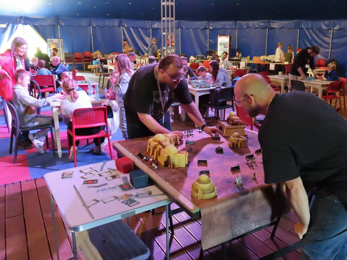 Jungbrunnen - das Dorf- und Spielecafé – Bild 2