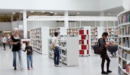 Zweigbibliothek Waldstadt – Bild 2