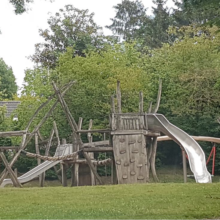 Haan Nachbarsberg Spiel und Sportplatz – Bild 3
