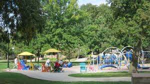 Marie Curtis Playground – Bild 4