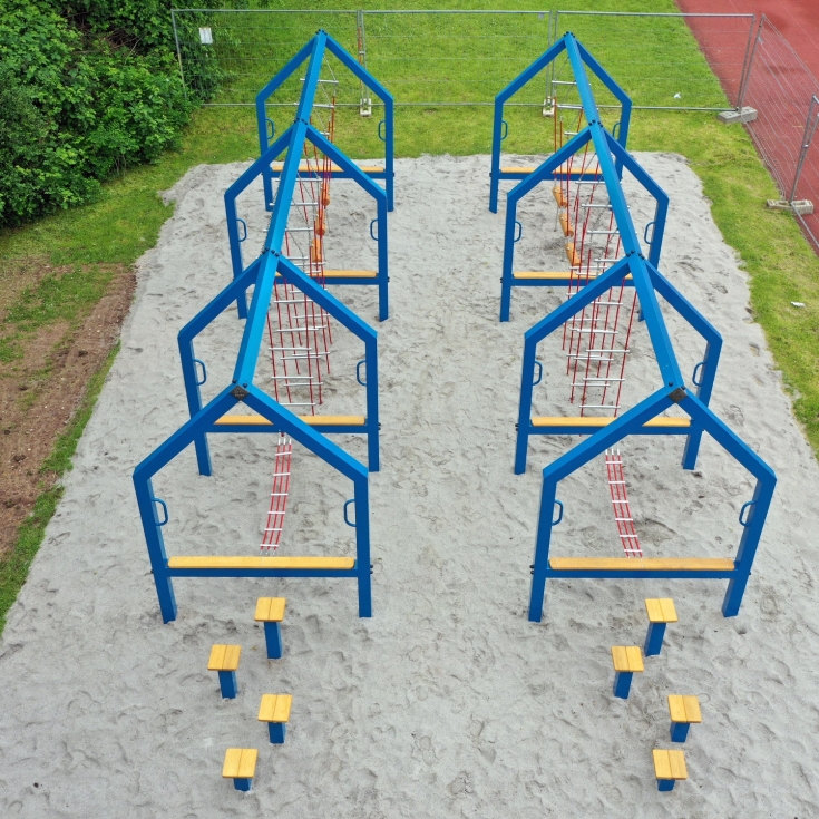 Spielplatz – Bild 1