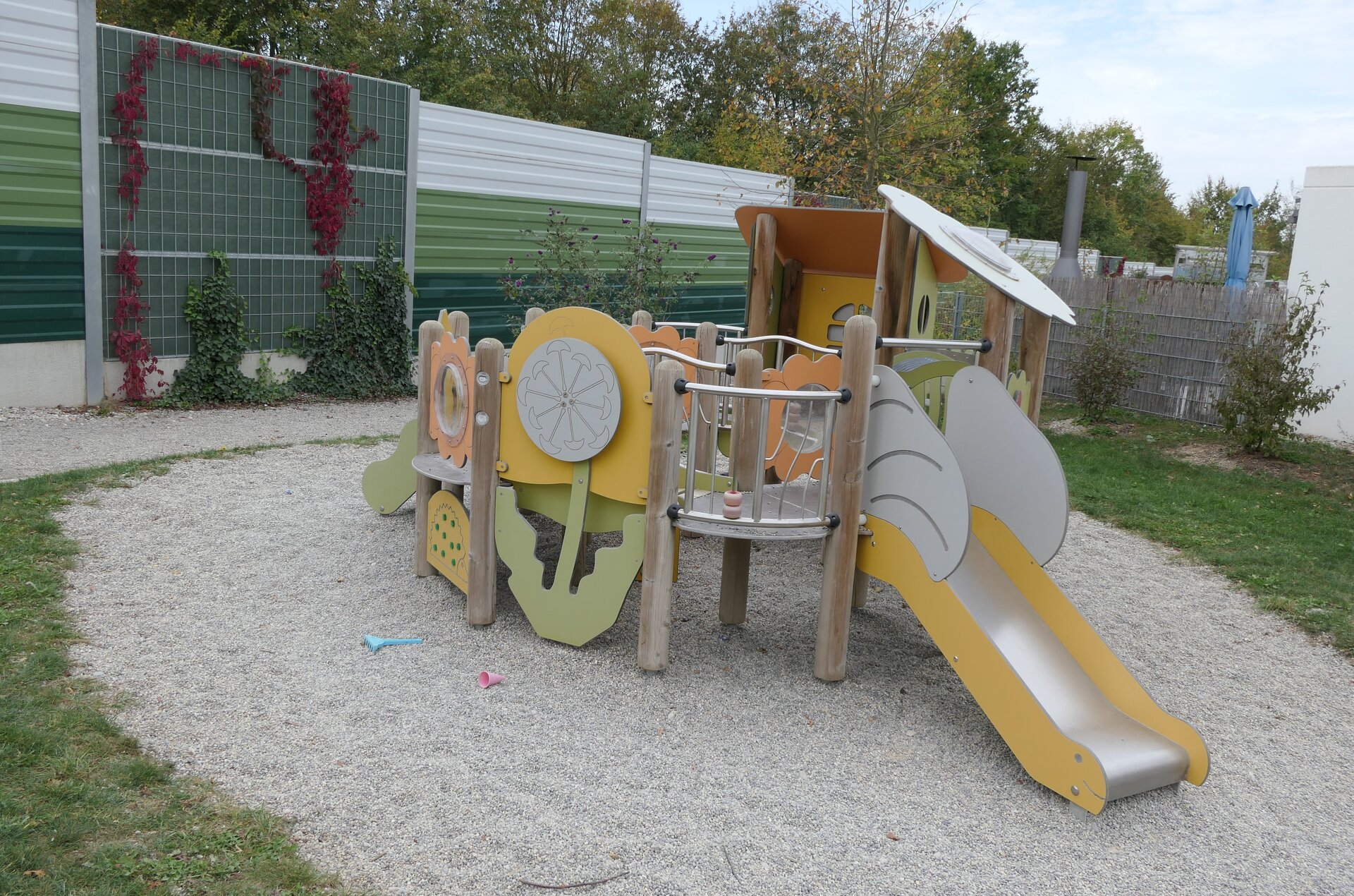 Kinderspielplatz – Bild 1