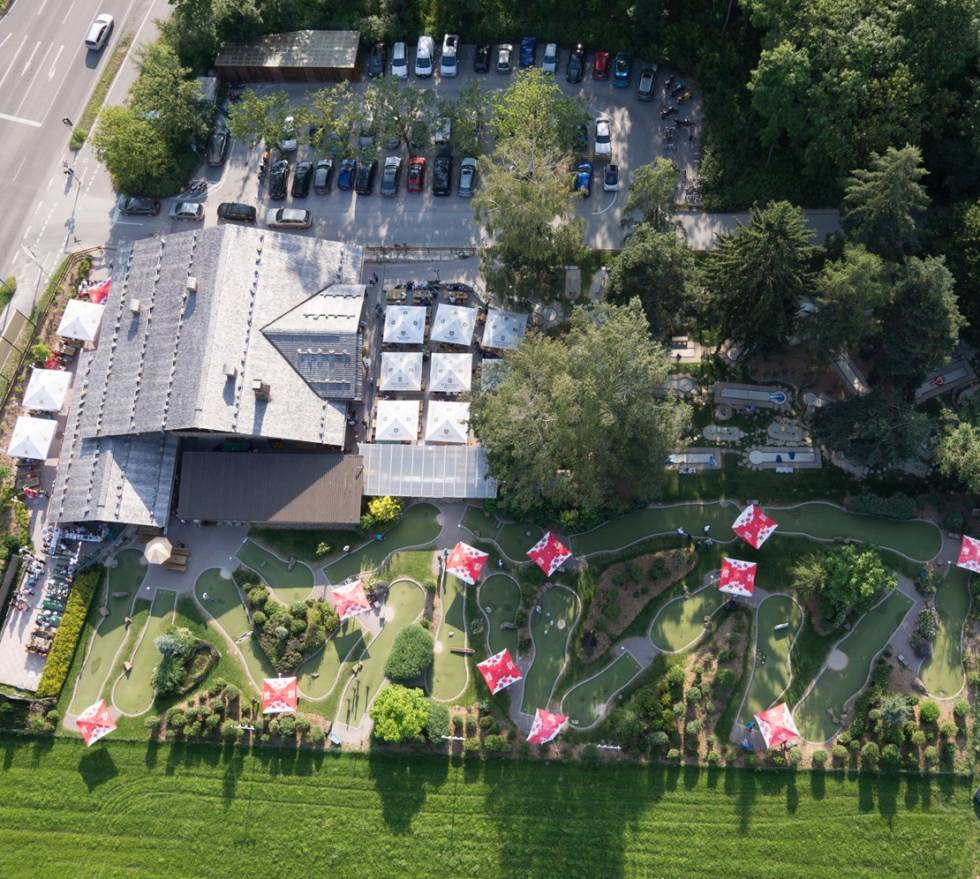 Kraxlalm Biergarten, Minigolf, Spielgolf, Freizeitpark Rutesheim – Bild 4