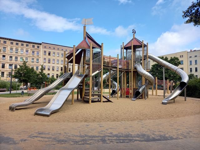 Abenteuerspielplatz Hegelstraße, Magdeburg – Bild 1