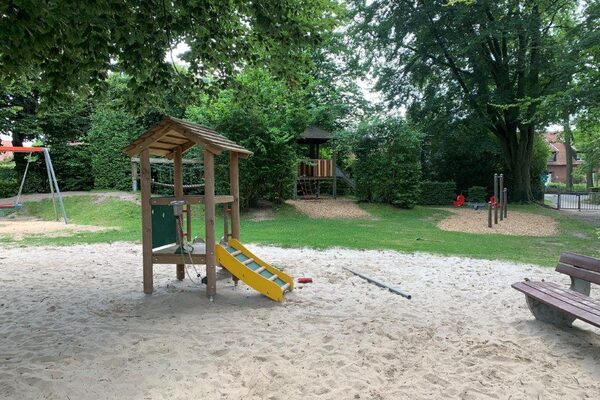 "Spiel- und Bewegungsfläche" Drechslerstraße – Bild 3