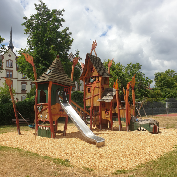 Spielplatz Am Drachenturm – Bild 1