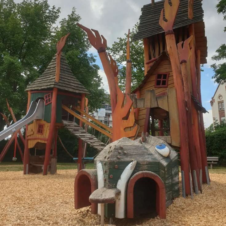 Spielplatz Am Drachenturm – Bild 2