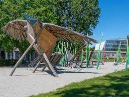 Aire de jeux – Bild 3