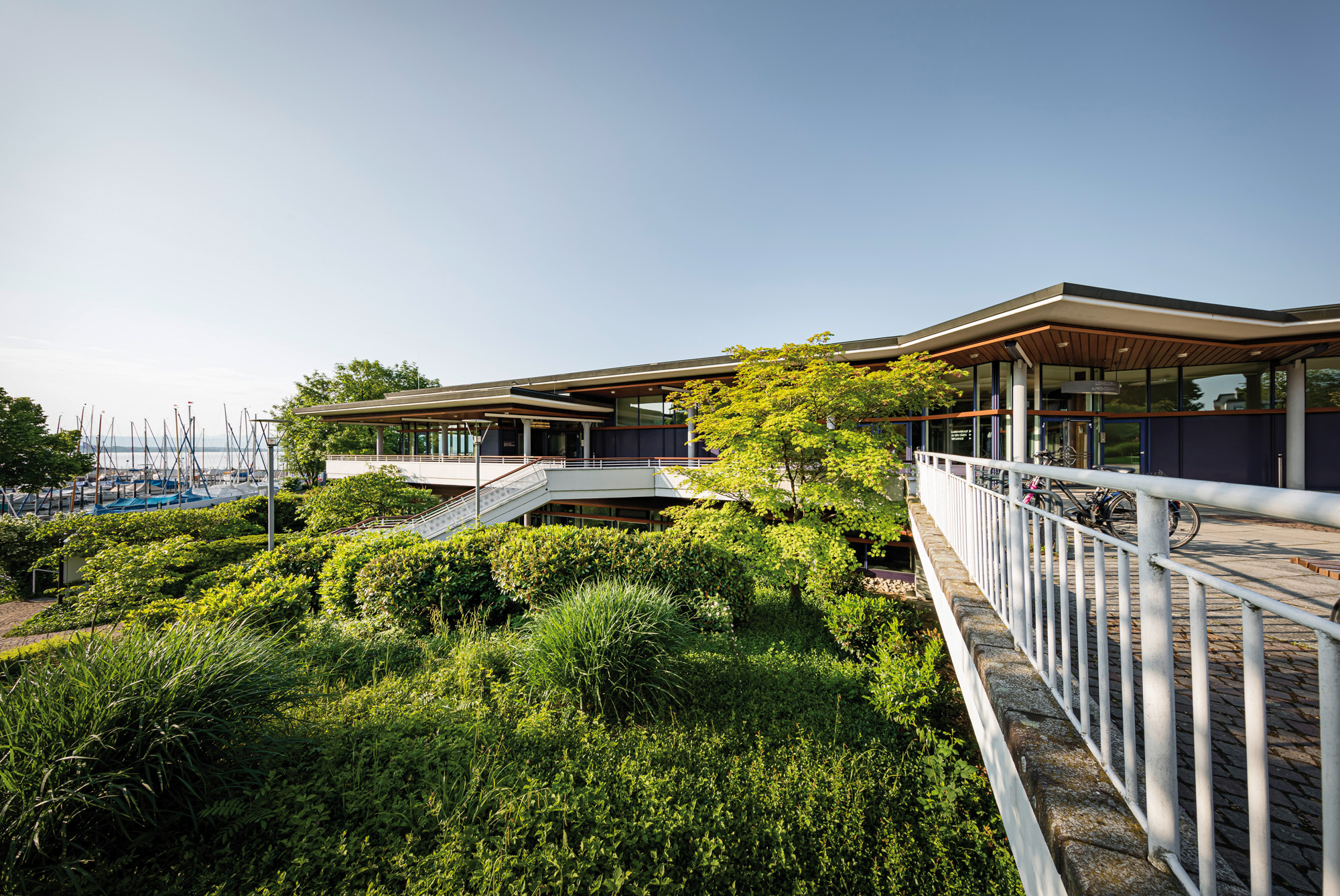 Graf-Zeppelin-Haus – Bild 1