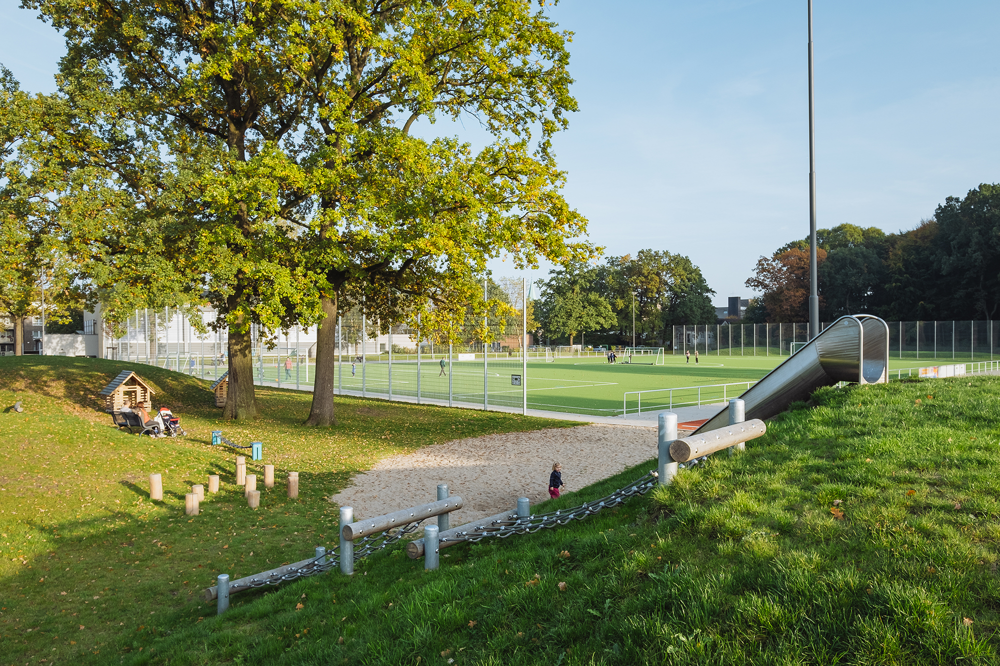 Spielplatz – Bild 3