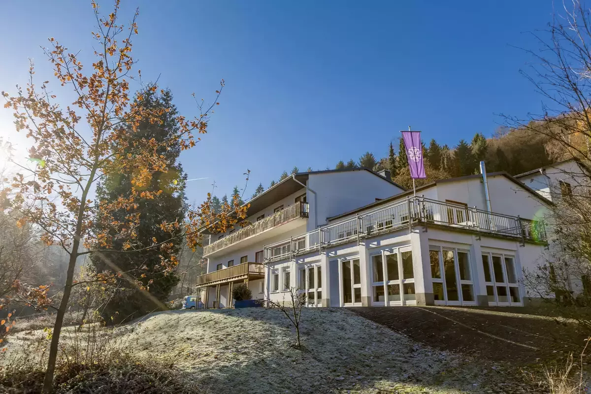 Florian Moog Bolzplatz Holzhausen – Bild 1