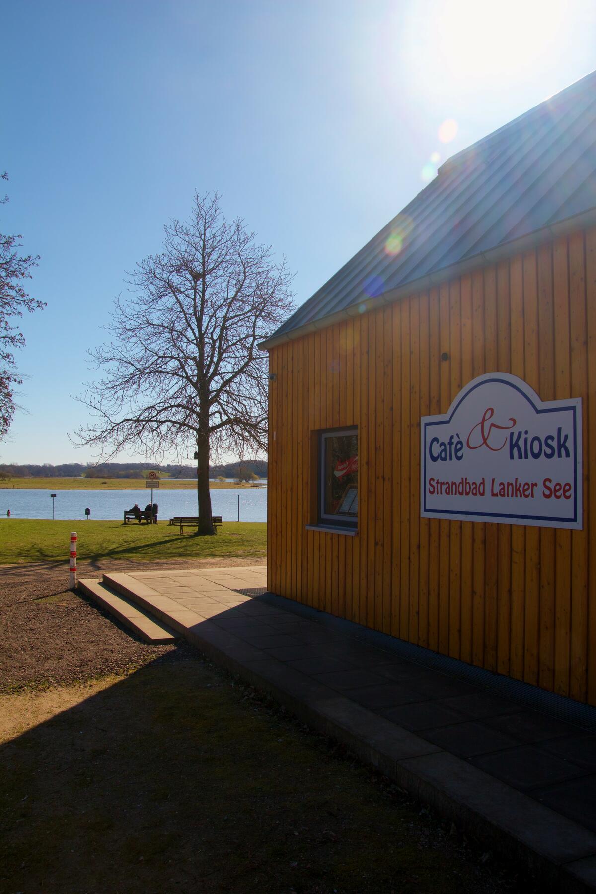 Cafe Kiosk Strandbad Lanker See – Bild 1