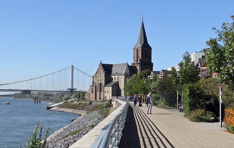 Rheinpromenade Emmerich – Bild 1