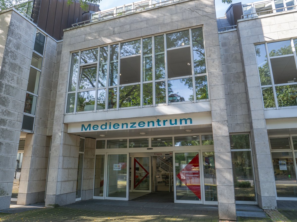 Medienzentrum - Stadtbibliothek Mitte – Bild 3