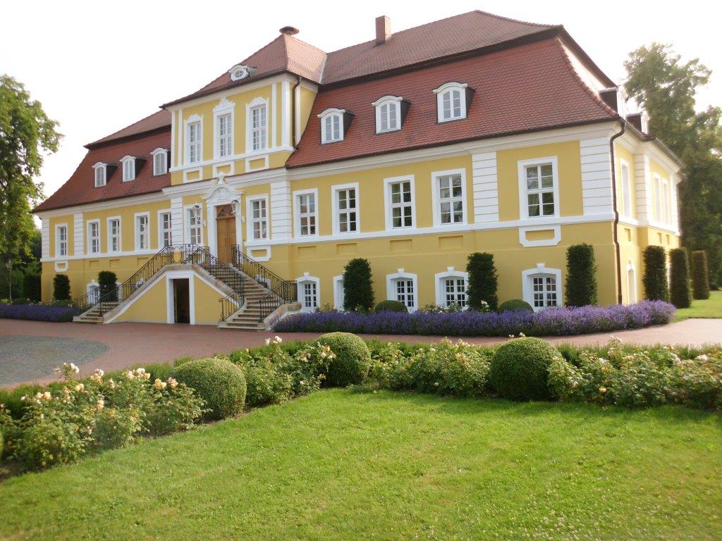 Bismarck-Schloss Döbbelin – Bild 2