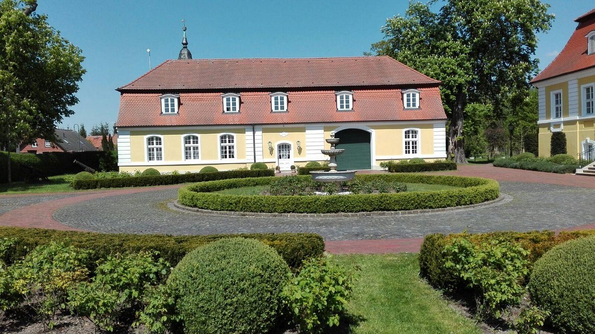 Bismarck-Schloss Döbbelin – Bild 3